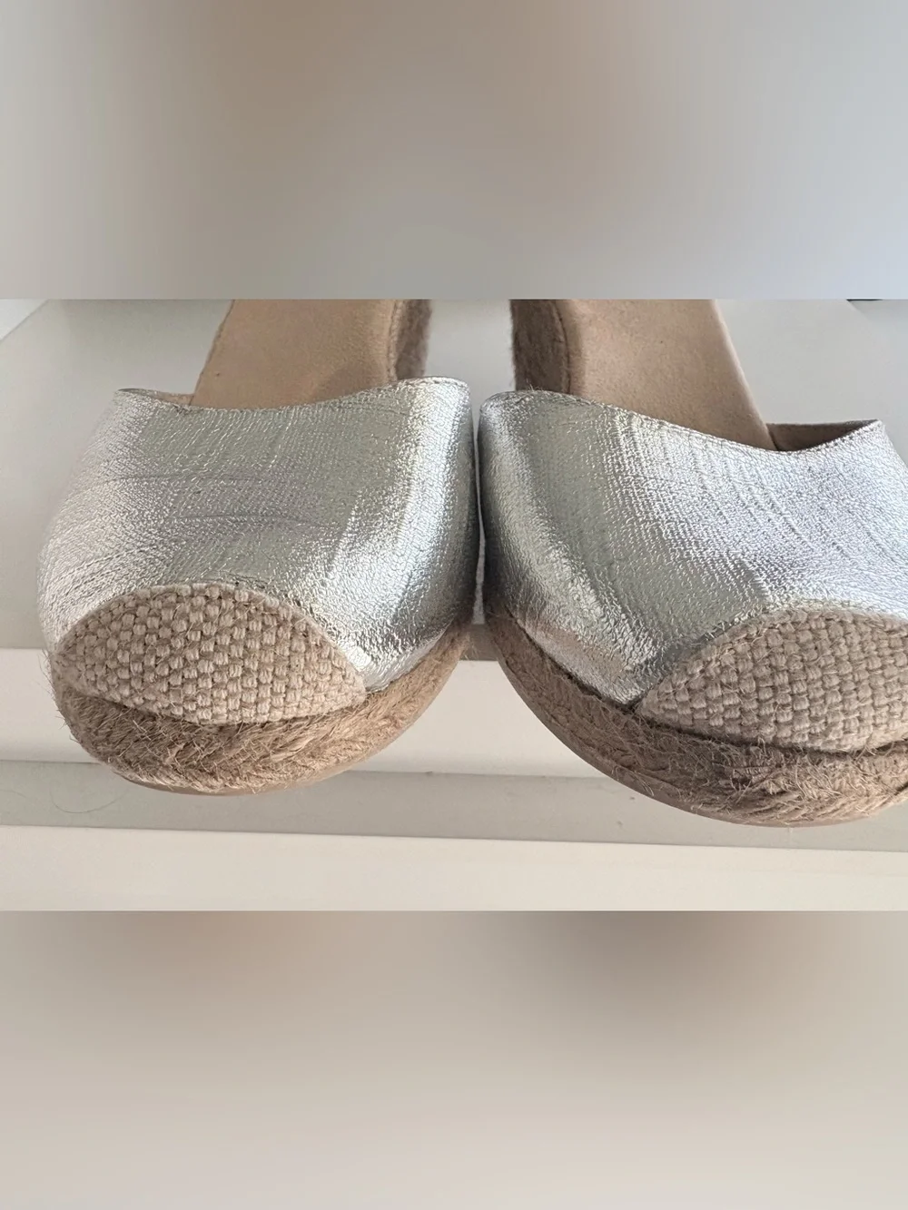 White Mountain Silver Metallic Espadrille Wedges with Tan Ankle Straps size 10